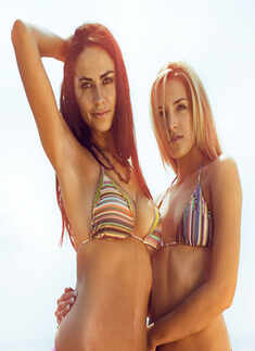 Sexy models in bikini!