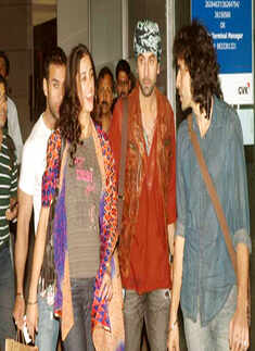 Nargis, Ranbir at airport