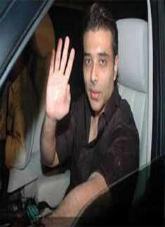 Get ready H'wood, Uday Chopra is coming!