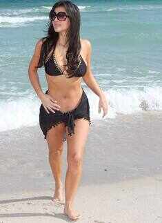 Kim's 'naked' yoga sent Kris packing! 