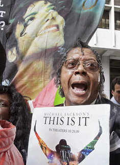 MJ's doctor jailed for 4 yrs!