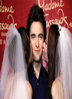 Pattinson waxed at Madame Tussauds!