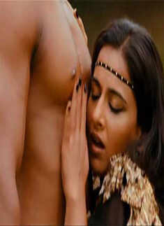 Now, Vidya wears burkha for Dirty Picture!