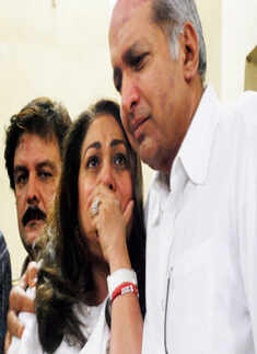 Famous personalities who died in 2011