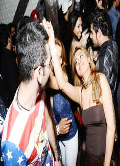 Alexandra Stan live @ F-Bar & Lounge