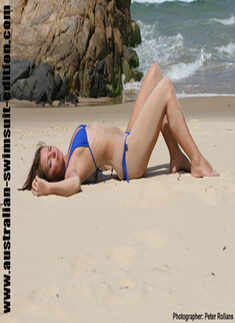 Models sizzle in swimsuit!