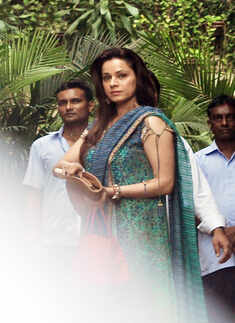 Neelam behind Piggy, SRK's affair rumours?