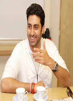 AB visits Nagpur Times office