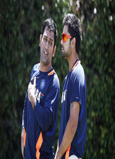 Don't be so harsh on Mahi: John