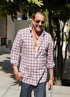 Sanjay Dutt promotes 'Agneepath'