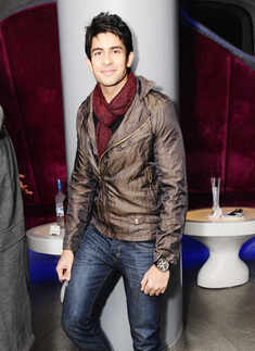 DJ Phil Kirean performs @ Shroom