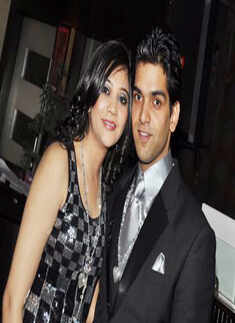 Vipin & Renuka's 25th wedding anniv.