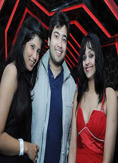 Honey Singh performs @ Jynxxx party