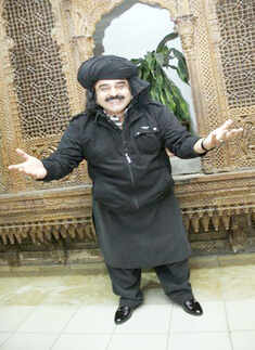 Pak. singer Arif Lohar's photoshoot