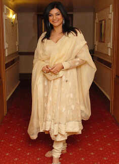 Sushmita promotes tiger reserves