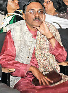 Shovana Narayan performs