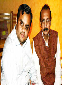 Anu Kapoor's b'day bash