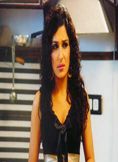 Meera's Rs 2 million watch stolen from home