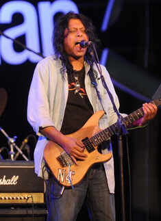 Indian Ocean, James perform 