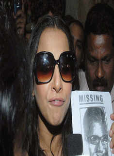 Vidya promotes 'Kahaani'