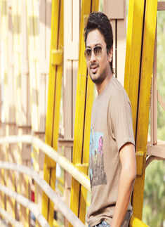 'Oru Kal Oru Kannadi'