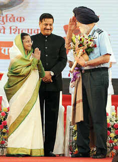 Felicitation of Air Chief Marshal Arjan Singh