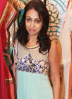 Sonam Kapoor @ fashion exhibition