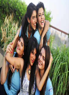 Wardha's high-tea party for 'Housefull 2' 