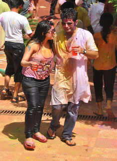 Holi celebrations @ Taj Banjara