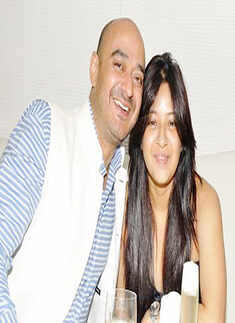 Reema, Shiv Karan party @ Shroom