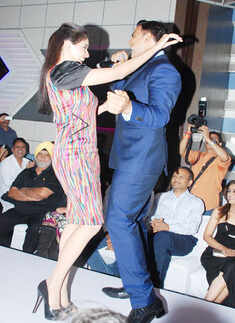 'Houseful 2' cast party @ F Bar & Lounge