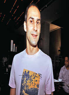 Westin's Pinky Diva Night