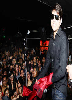 JAL band performs @ Capitol