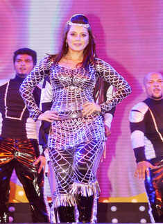 Awards & Performances