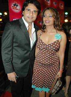 Kashmera turns 'Boneless Biryani' for Krushna