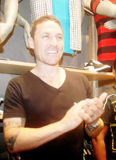Brendon McCullum caught shopping