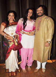 Master Dinanath Mangeshkar Award