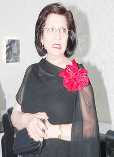 Gambhir unveils 'Waves Reda'