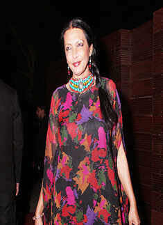 Party @ Visionnaire Cafe