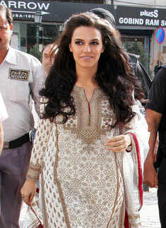 Neha Dhupia's photo shoot