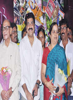 Mahurat: movie 'Puthagam'