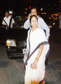 BK Birla's 70th wedding anniv. bash