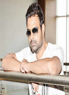 Gulaal actor Abhimanyu Singh attacked