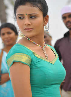 'Vetkathai Kettal Enna Tharuvai'