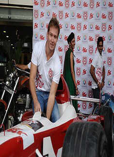 Cricketers @ Fast Trax outlet