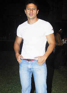 My wife&rsquo;s threatening to kill me: Aryan Vaid