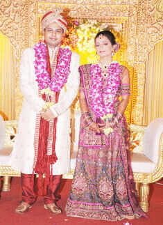 Sumit & Savita Tharatey's reception