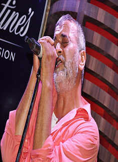 Lucky Ali performs @ Striker