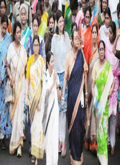 Petrol price hike: Mamata Banerjee stages protest