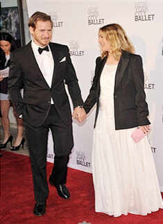 Drew Barrymore marries Will Kopelman